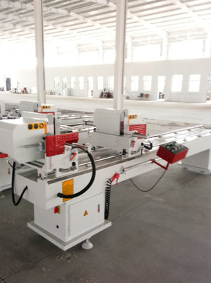 断桥铝门窗设备全套配置及价格解析